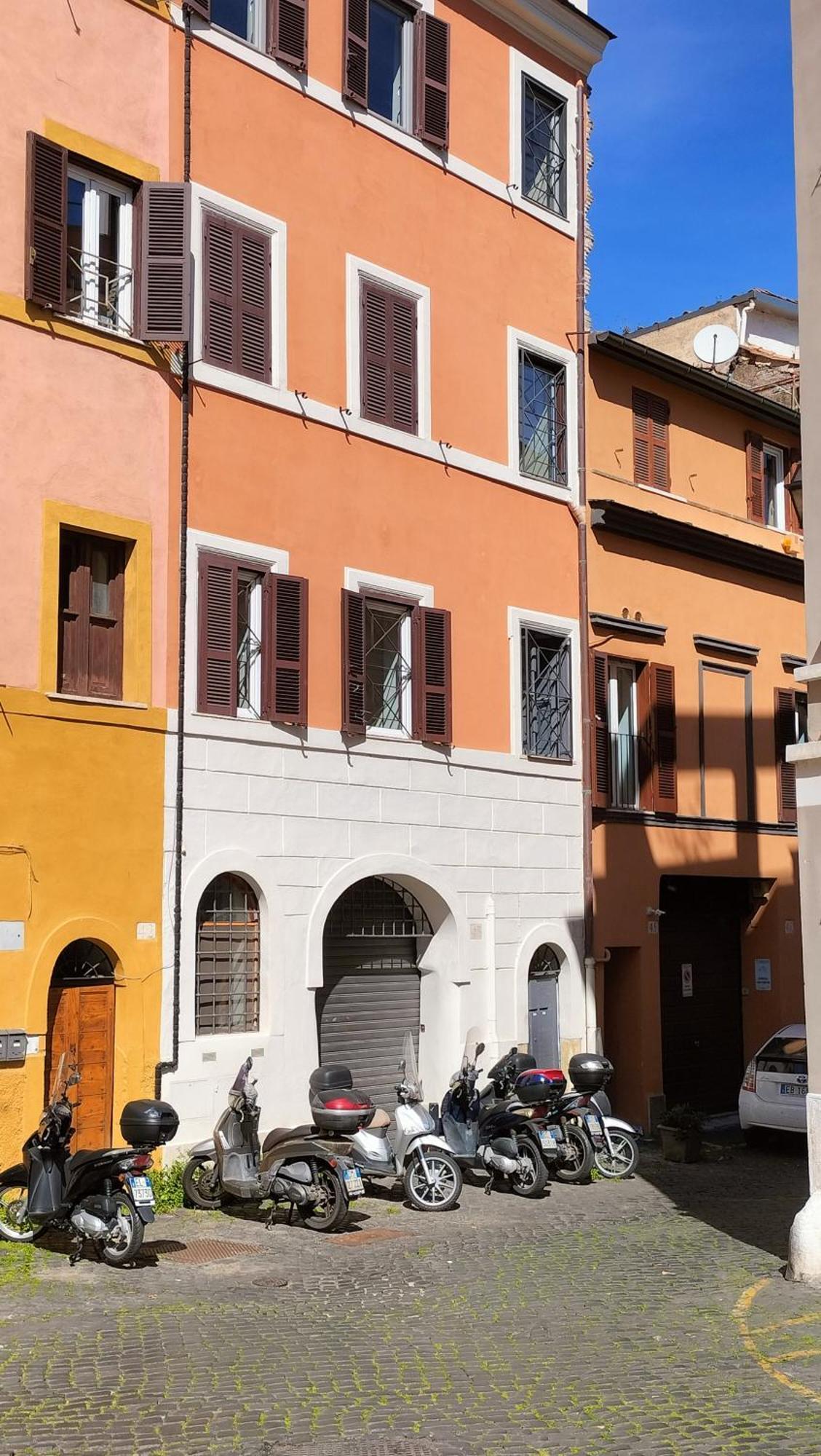 Benedetta Trastevere * Roma